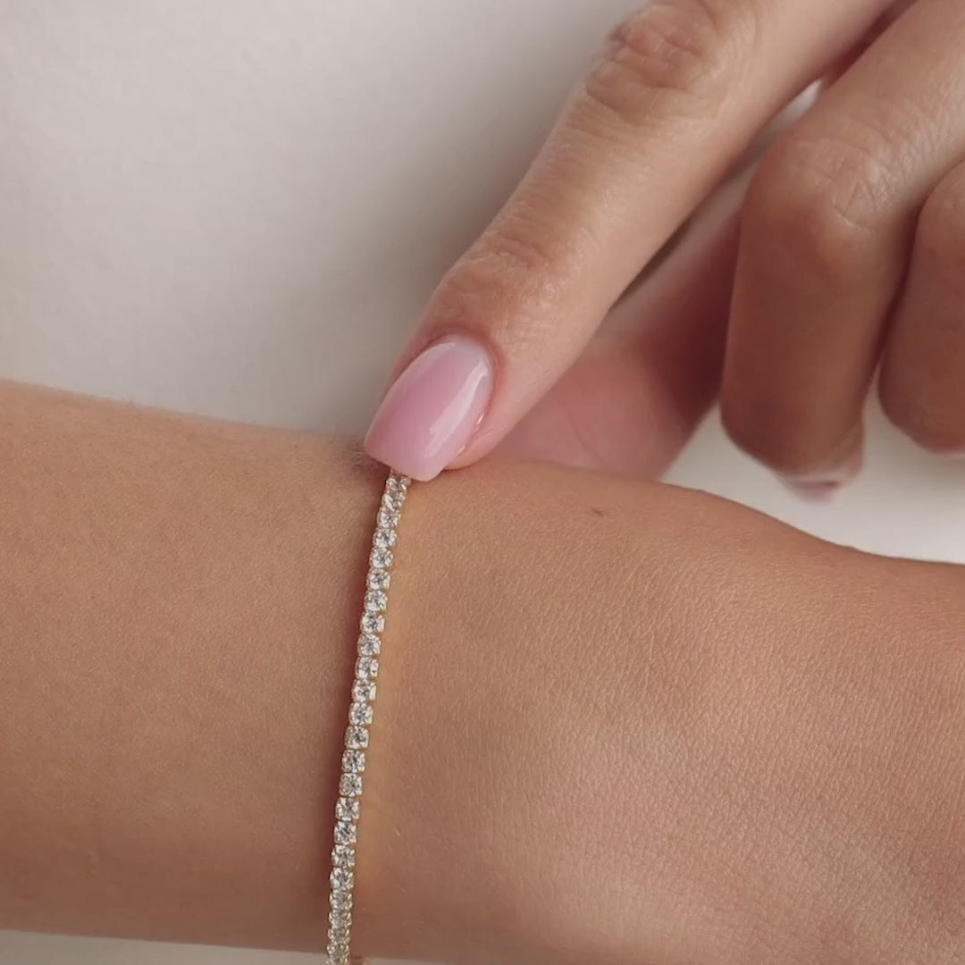Classic Diamond Tennis Bracelet in Silver