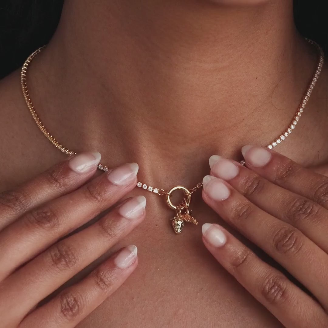 Diamond Tennis Clasp Necklace in 18K Gold